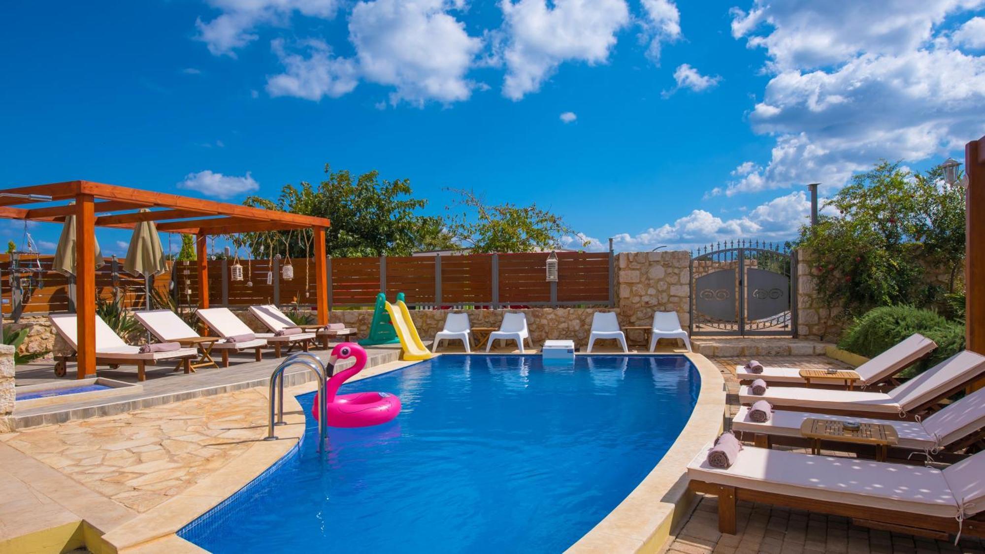 Sunshine Villa With Private Pool By Estia Hersonissos  Bagian luar foto